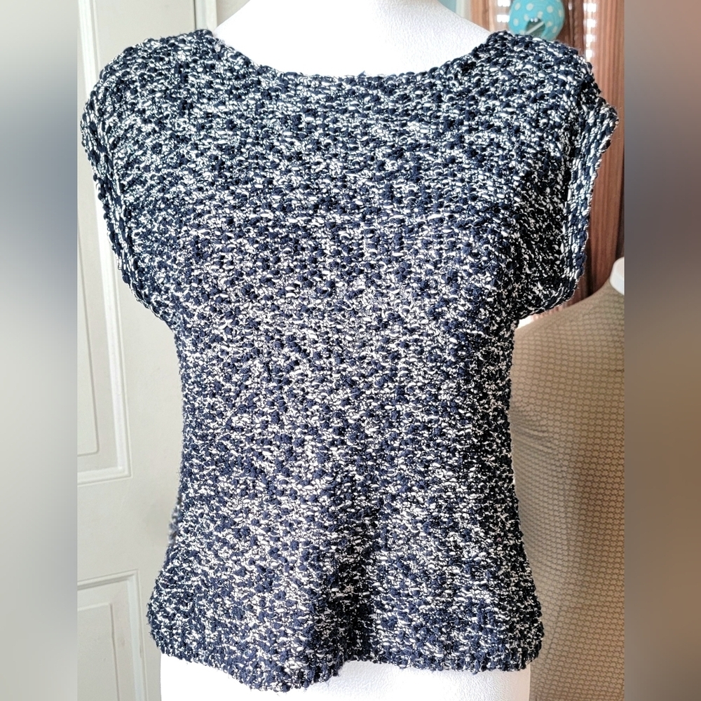 Alice + Olivia Marled Knit Sleeveless Boxy Sweater Womens XS Navy White Lightwei